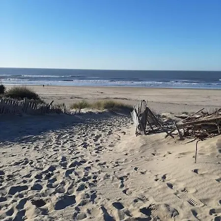 2 Pieces Plus, Proche De La Soulac-sur-Mer